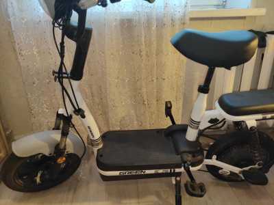 электроскутер