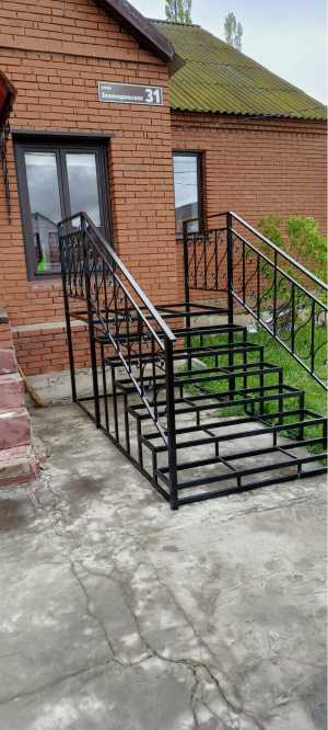 Крыльцо к дому