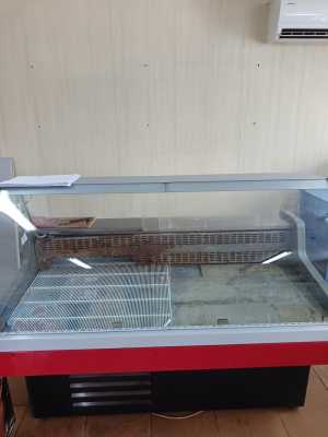 Холодильная витрина