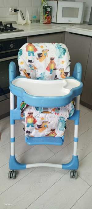 Детский стульчик для кормления