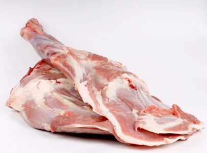 Мясо молодой баранины.