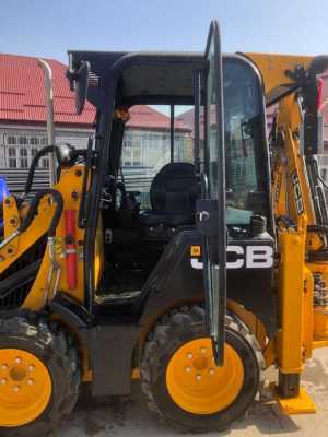 ������ ����������-��������� JCB 1CX