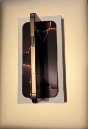 ������ iPhone 16 pro 512��