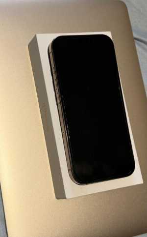 ������ iPhone 16 pro 512��