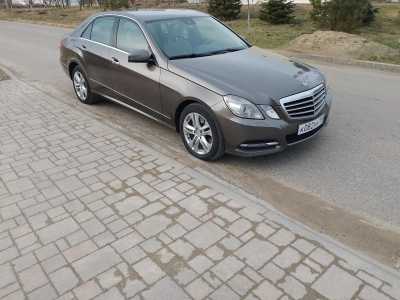 Mercedes E-����� 3.0, 2010