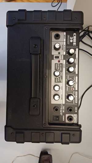 �������� ��������� Roland Cube 30