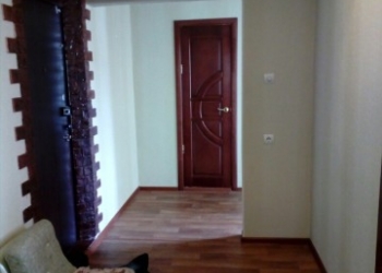 Продам квартиру на Молодёжнай 8
