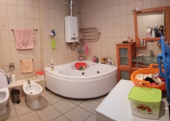 2-к квартира, 57 м2, 2/4 эт.