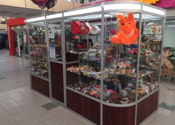 Торговый островок, витрины, торговое оборудование