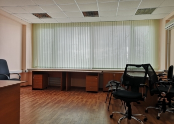 Офис 109,4 м2, разделенный на 4 кабинета