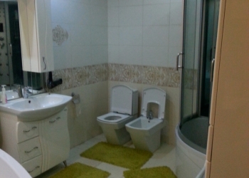 Продается или меняется на Тюмень 5-к квартира, 135 м2, 1/5 эт.