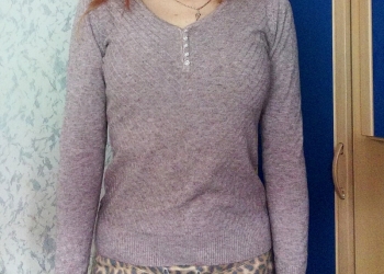 Продам женскую кофту