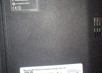 Нетбук Асус Eee Pc 700