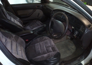 Toyota Camry, 1990