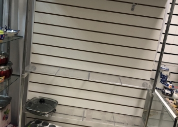 Стойка на колесиках