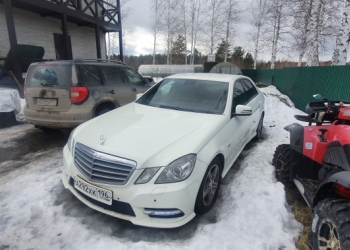 Mercedes E-класс, 2011