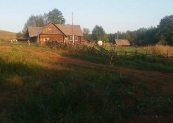 Дом 30 м2 на участке 3200м2