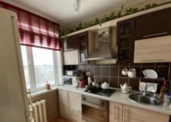 4-к квартира, 60 м2, 5/5 эт.