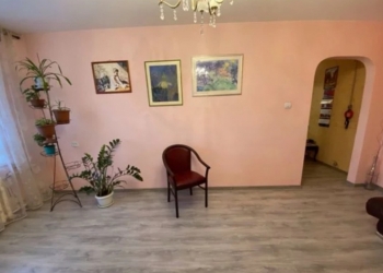 4-к квартира, 60 м2, 5/5 эт.