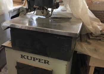 Станок для сшивки шпона