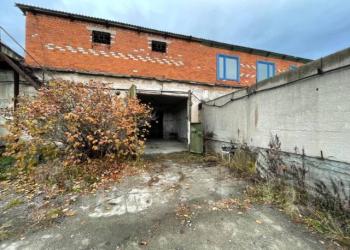 Продам базу с постройками/Ангары