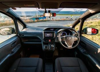 Toyota Noah, 2015 � ZWR80 � �������� ��������� � ��������� ������ ��� �����