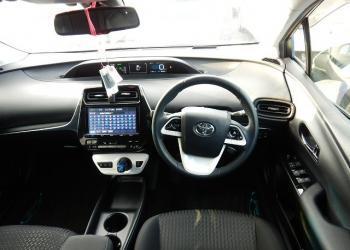 Toyota Prius ZVW55 2017� � �������� ��������� � ��������� ������ ��� �����