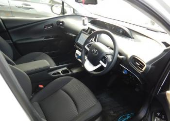 Toyota Prius ZVW55 2017� � �������� ��������� � ��������� ������ ��� �����
