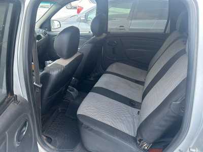 ��� Largus, 2013,��������� LOGAN