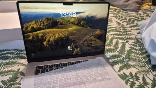 Macbook air 15