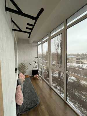 Продам 2-к квартиру на Зеленом., 52 м2, 4/9 эт.