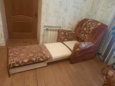 Диван и кресло в хорошем состоянии