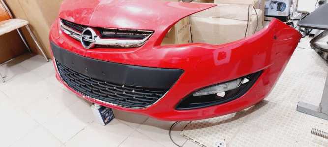Бампер передний Opel Astra J sedan