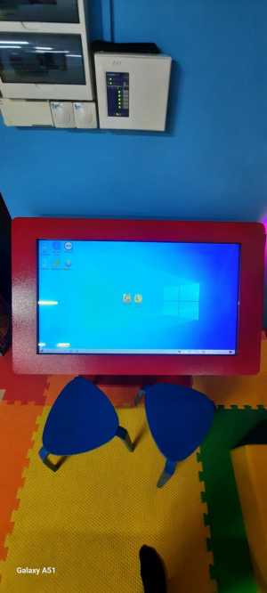 Интерактивный стол Project Touch 43".