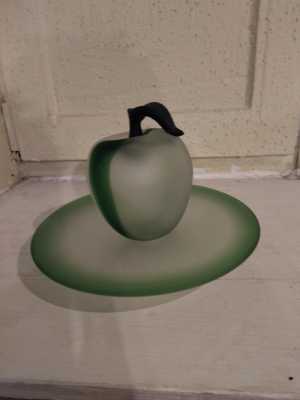 Сувенирное яблоко