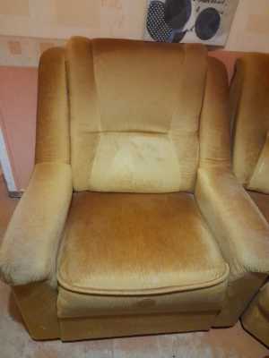 Кресло и уголок