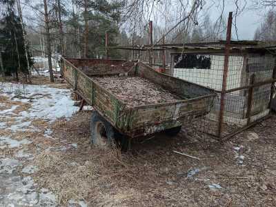 Одноосный прицеп, рабочий