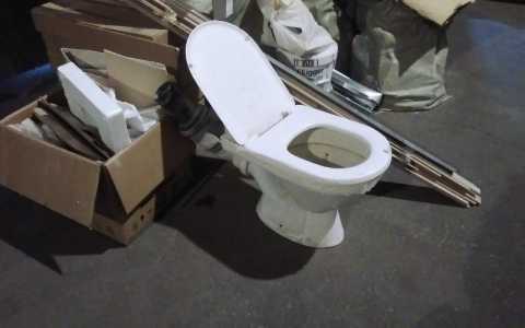 Унитаз б/у