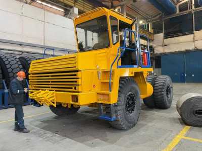 Карьерный самосвал Белаз 7540В