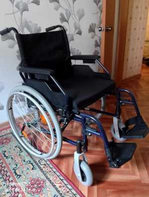 Продам инвалидную коляску