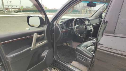 Toyota Land Cruiser, 2011