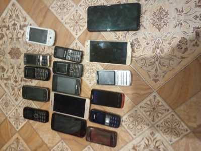 Телефоны на запчасти