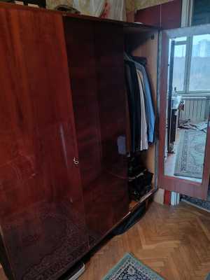 Шкаф платяной массив, двери полировка, б/у