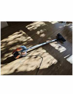 Вертикальный пылесос.