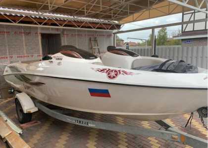 Катер Ямаха LS-2000