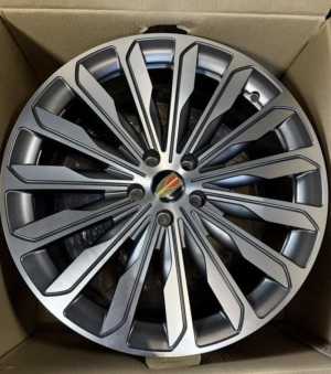 ����� ������������ Hongqi H9 8�20 5/114,3 ��51 D67.1