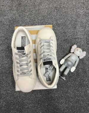 ���� Golden Goose