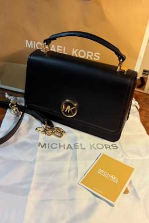 ����� ������� Michael Kors ����� ��������
