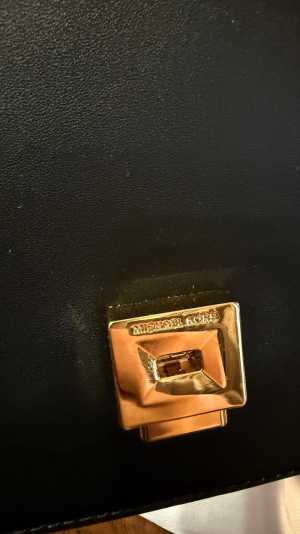 ����� ������� Michael Kors ����� ��������