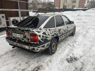 Opel Vectra, 1989